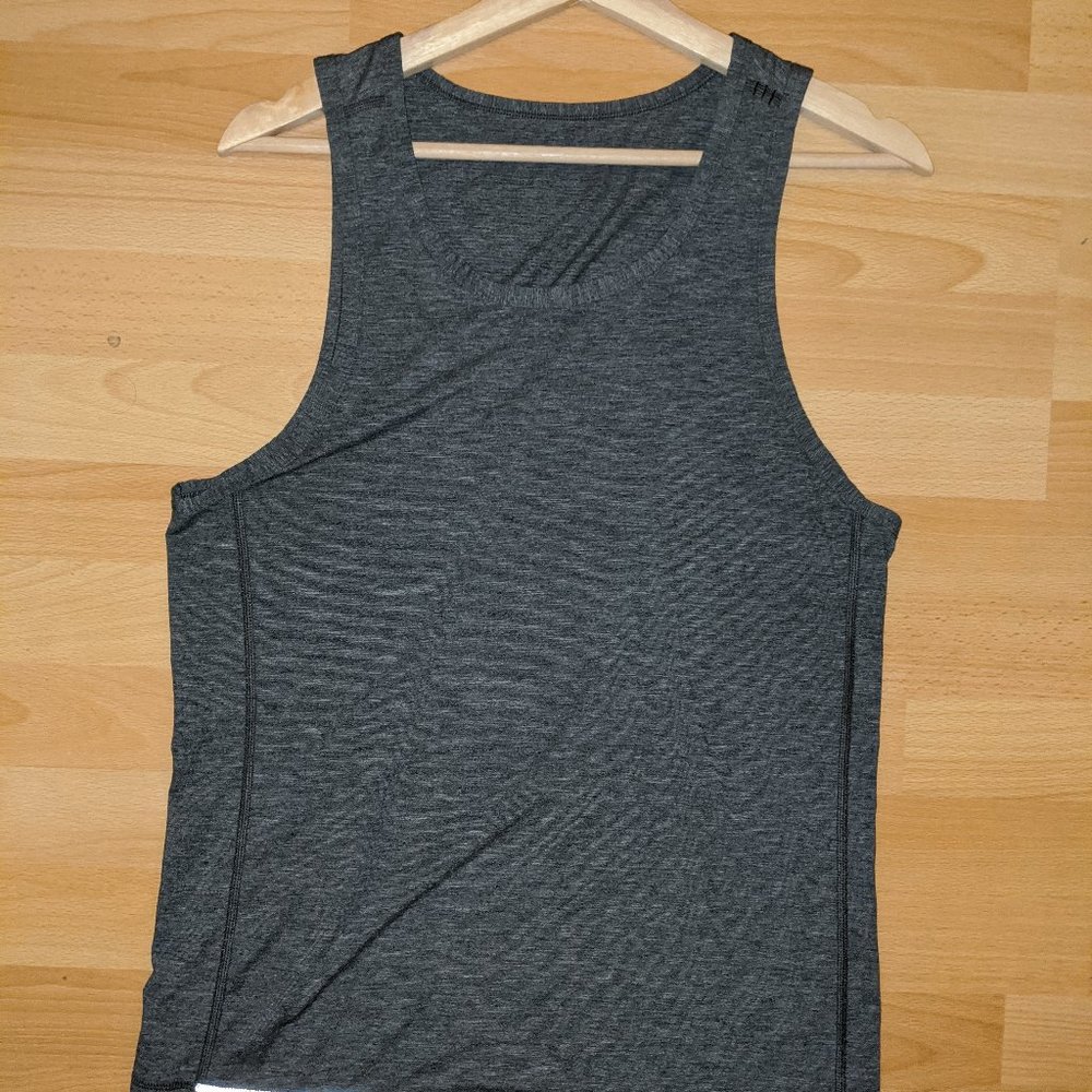 Lululemon Medium Metal Tech Vent Gray Tank